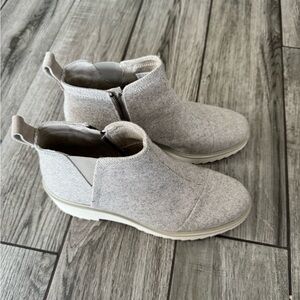 Toms Sparkle Beige/Gray Ankle Boots with Zipper